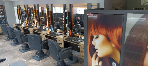 KUAFÖR MUHARREM (BAY/BAYAN) GÜZELLİK MERKEZİ