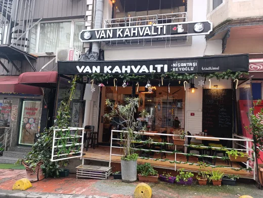 Tarihi Van Kahvaltı ve Şarap Evi