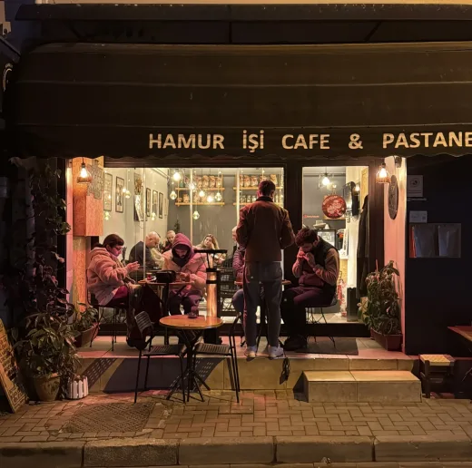 Hamur İşi Cafe & Kahve & Kahvaltı
