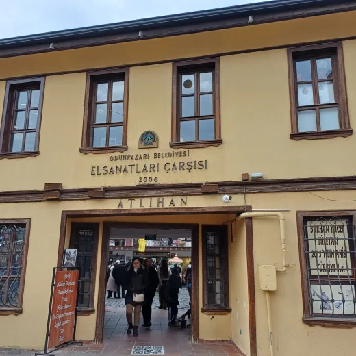 Odunpazarı Belediyesi Atlıhan El Sanatları Çarşısı