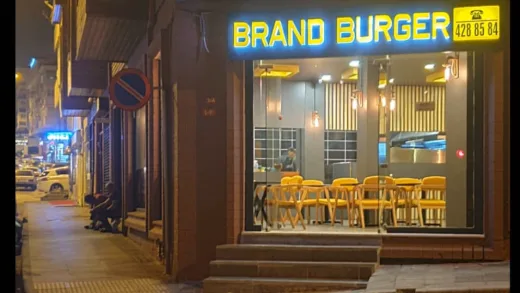 BRAND BURGER