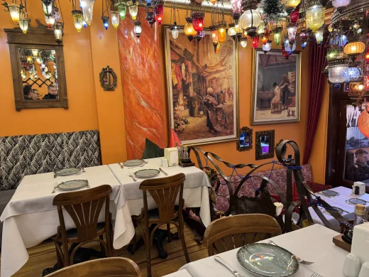 Omar Restaurant & Cafe