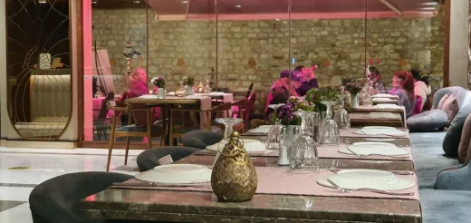 Lotus Restaurant & Cafe