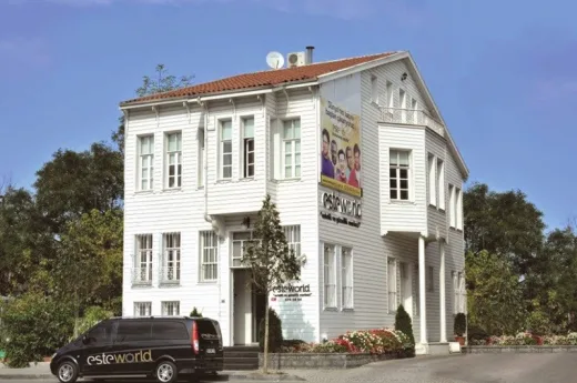 Esteworld Beyaz Köşk | Medikal Estetik | Saç Ekimi | Plastik Cerrahi | Diş Estetiği