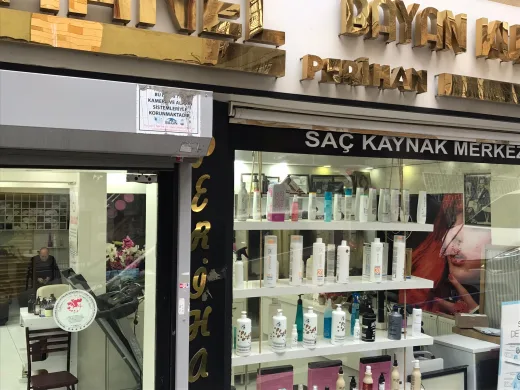 CHANEL BAYAN KUAFÖRÜ